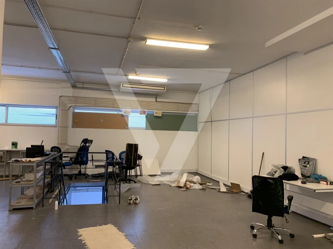 Armazém para Venda em Ermesinde Foto 17