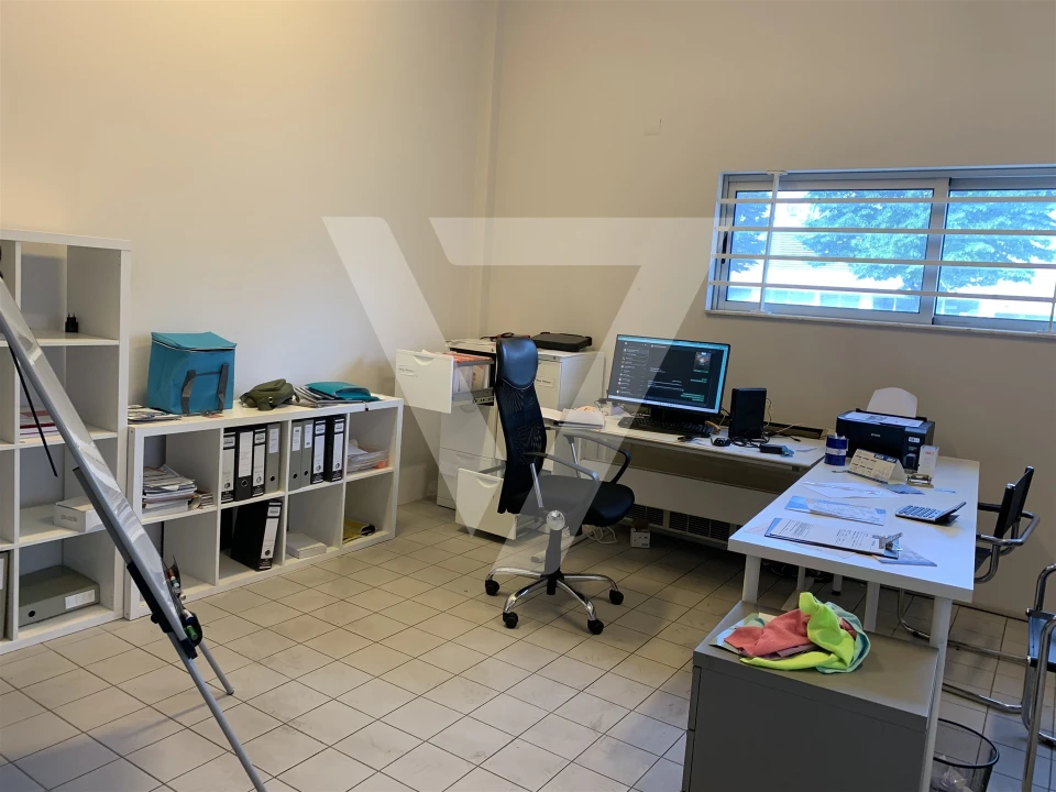 Armazém para Venda em Ermesinde Foto 9