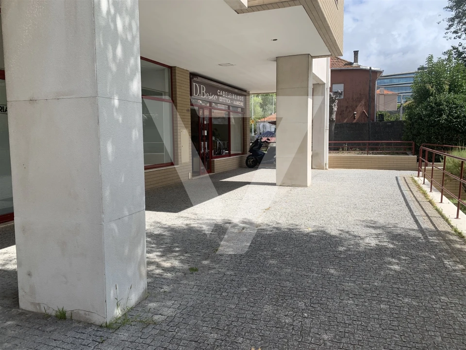 Loja para Venda em Ramalde Foto 13