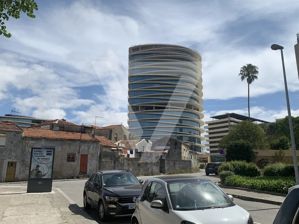 Loja para Venda em Ramalde Foto 1