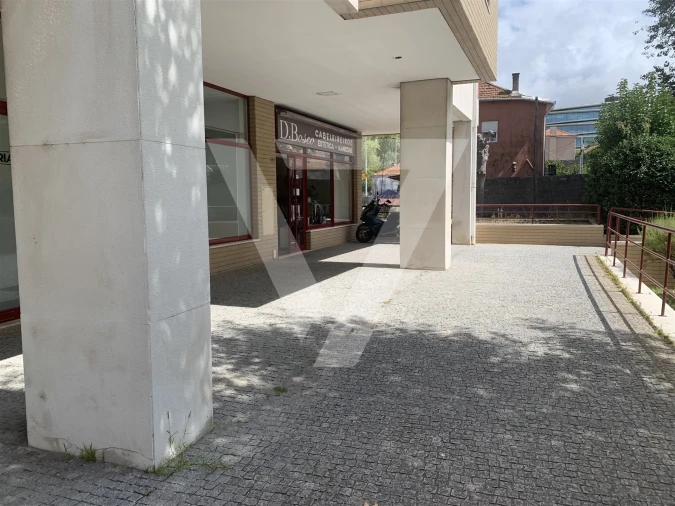 Loja para Venda em Ramalde Foto 13