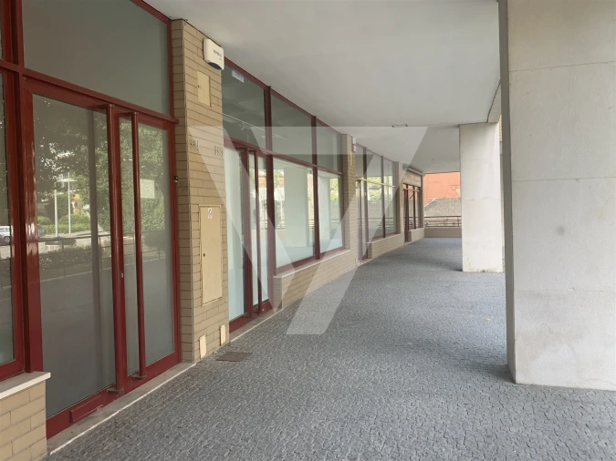 Loja para Venda em Ramalde Foto 7