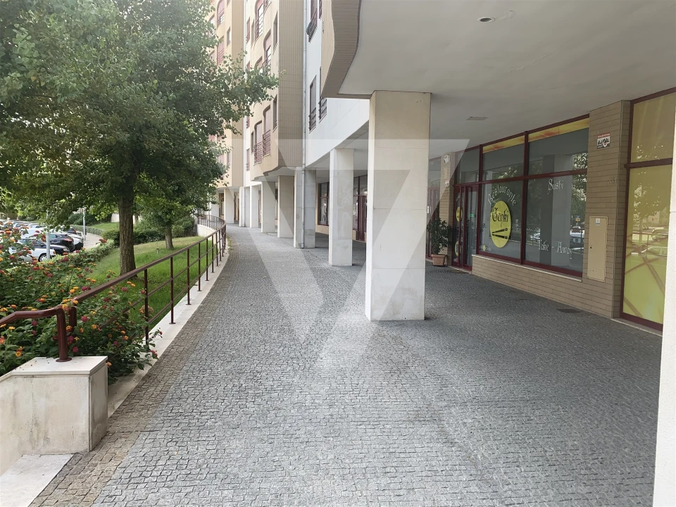 Loja para Venda em Ramalde Foto 10