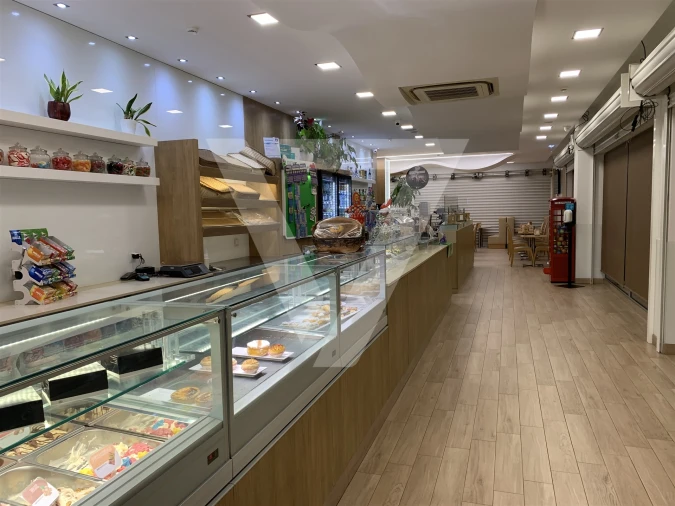 Negócio para Venda em Ermesinde Foto 1