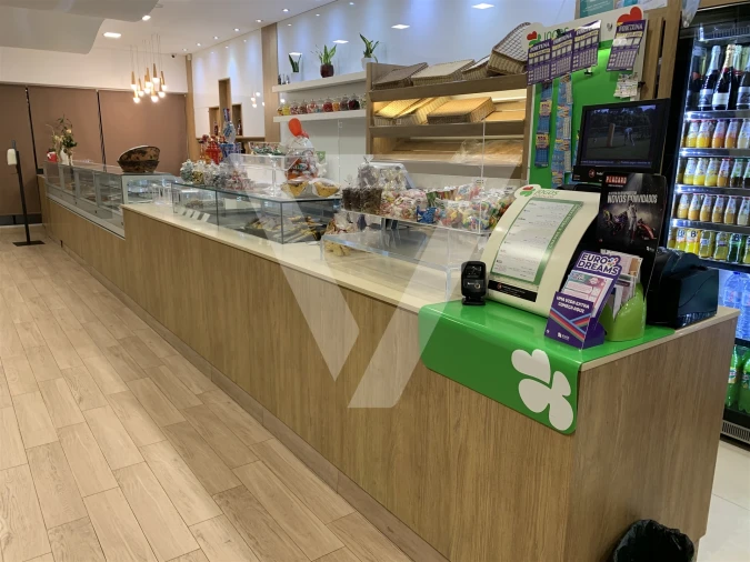 Negócio para Venda em Ermesinde Foto 3