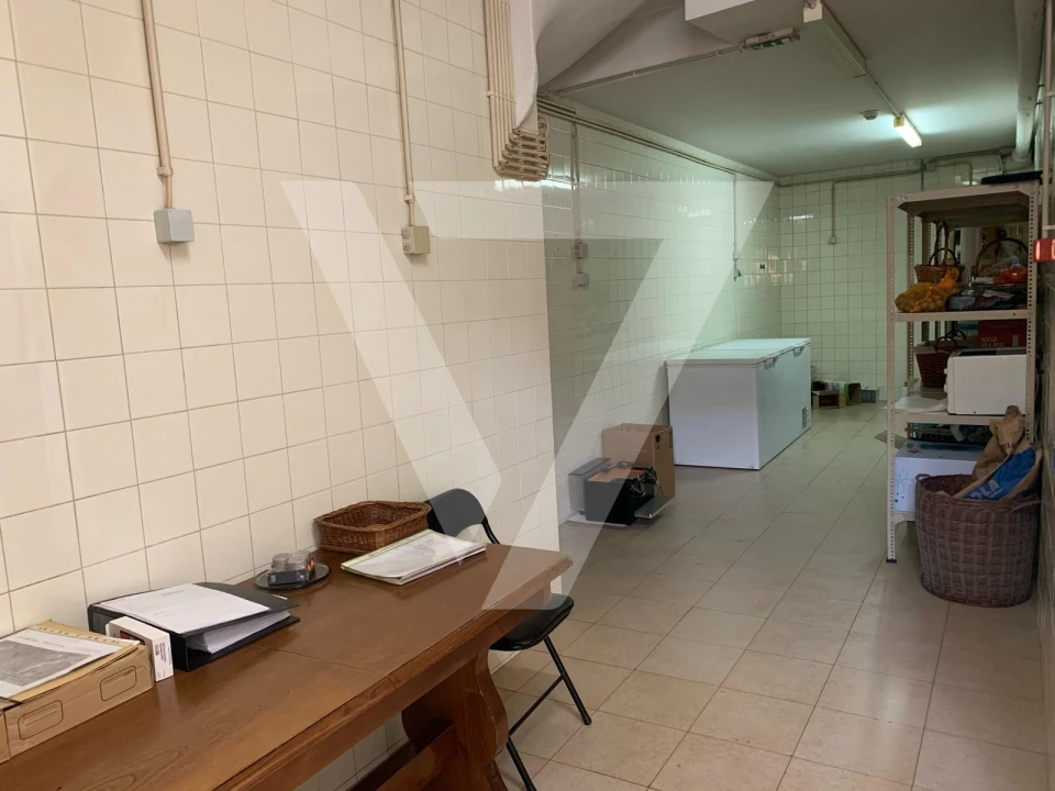 Loja para Venda em Rio Tinto Foto 18