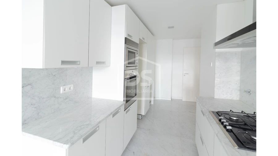 Apartamento T4 para Venda em Funchal (São Pedro) Foto 5