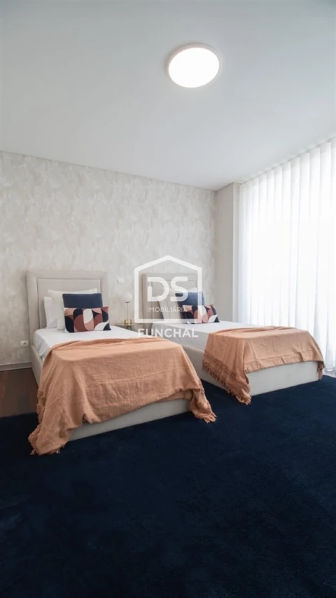 Apartamento T4 para Venda em Funchal (São Pedro)