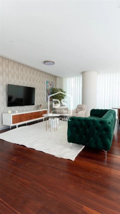 Apartamento T4 para Venda em Funchal (São Pedro)