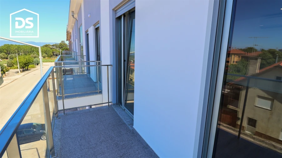 Apartamento T3 para Venda em Currelos, Papízios e Sobral Foto 40