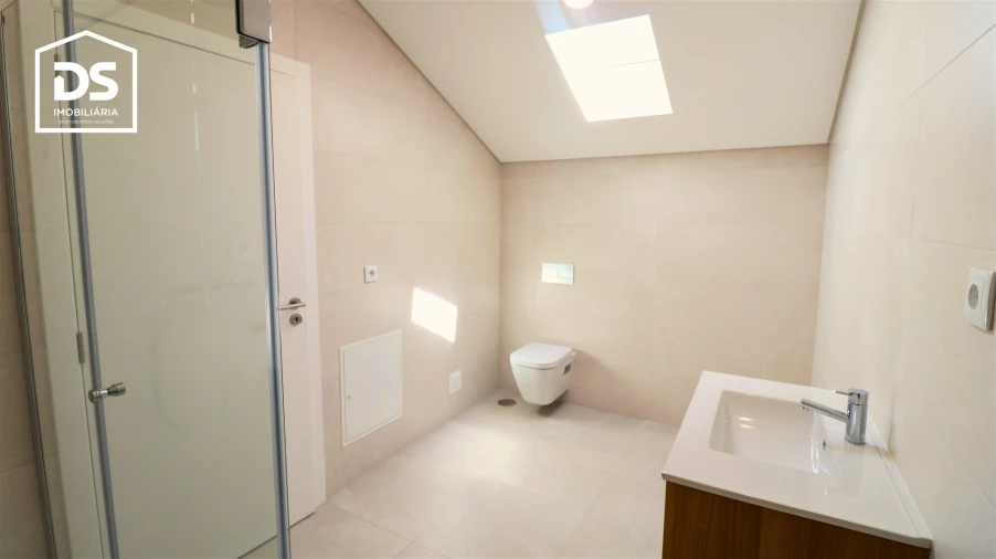 Apartamento T3 para Venda em Currelos, Papízios e Sobral Foto 50