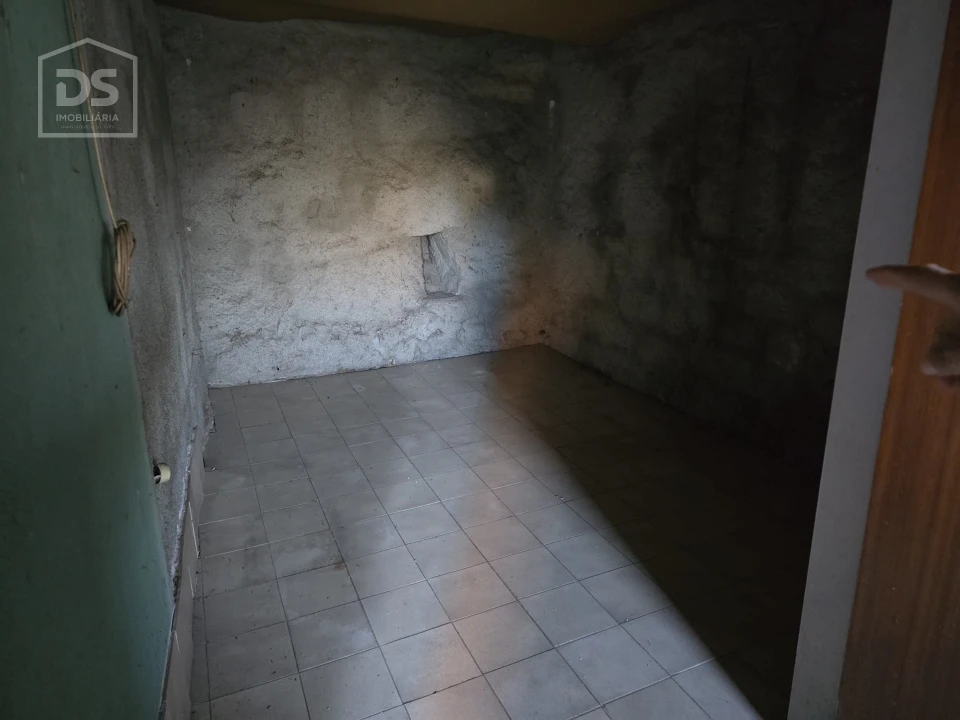 Moradia T0 para Venda em Silgueiros Foto 11