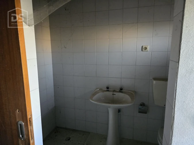 Moradia T0 para Venda em Silgueiros Foto 10