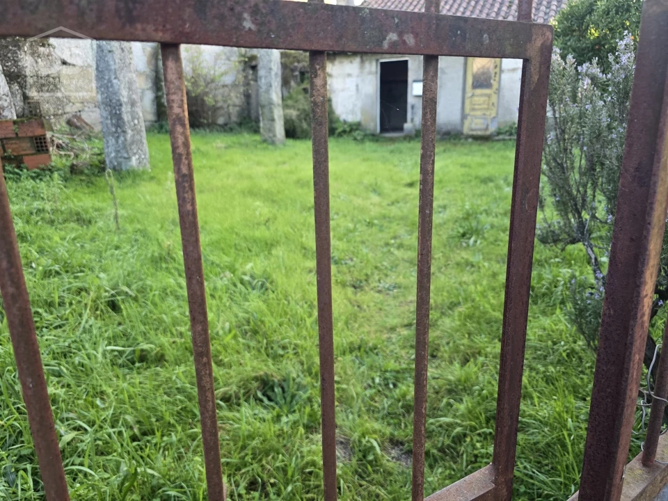 Moradia T0 para Venda em Silgueiros Foto 16