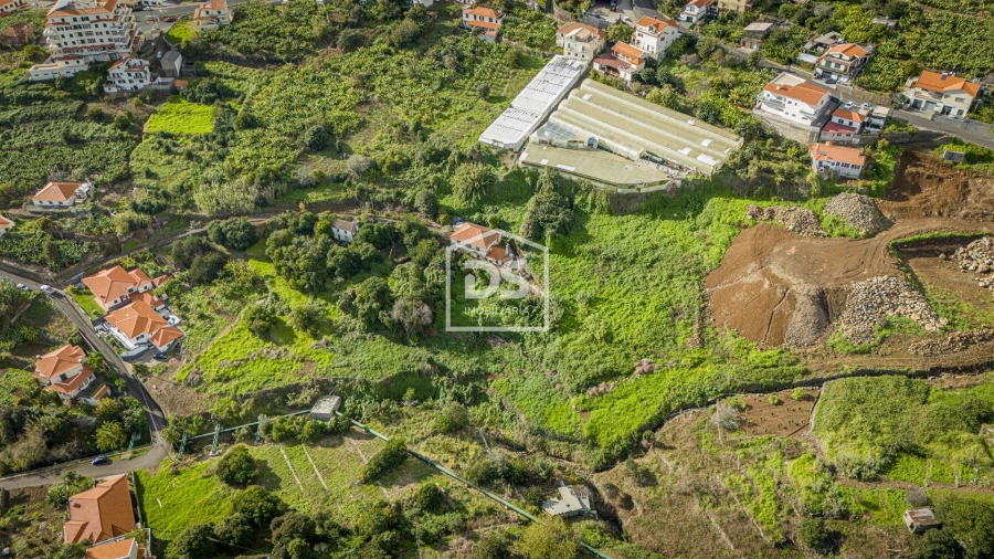 Terreno para Venda em Calheta Foto 8