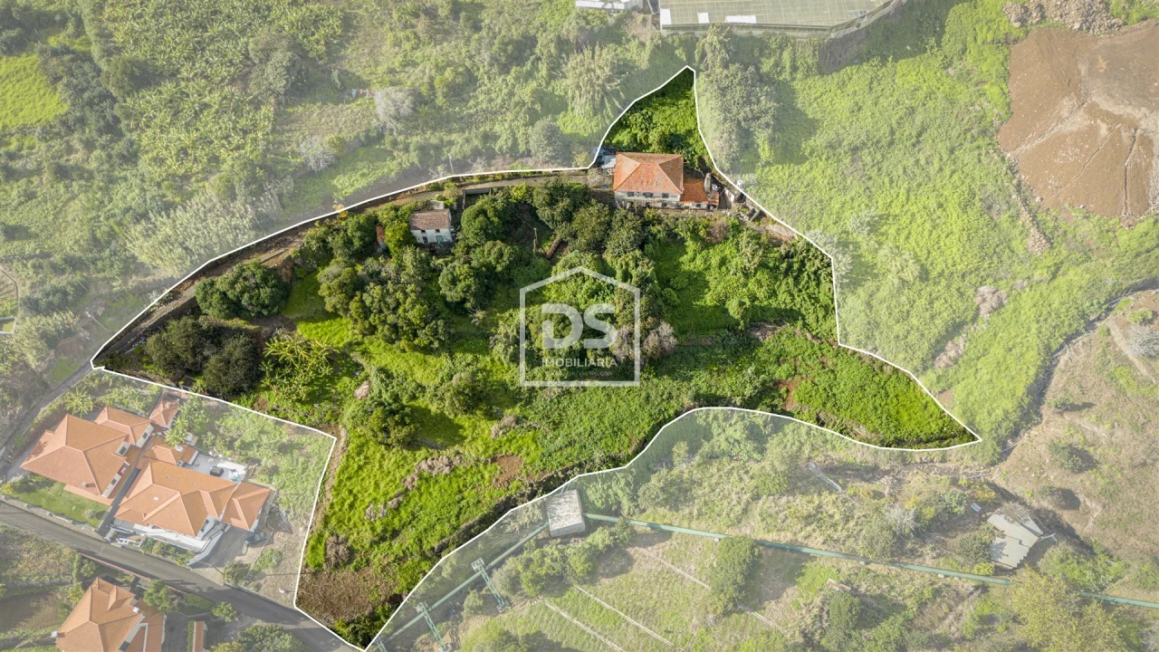 Terreno para Venda em Calheta Foto 3