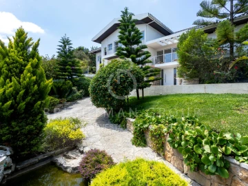 Moradia T6 para Venda em Belém