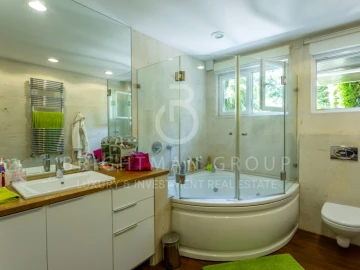 Moradia T6 para Venda em Belém