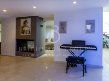 Moradia T6 para Venda em Belém