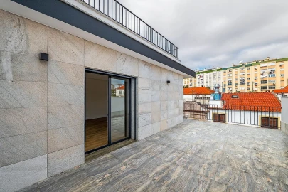 Apartamento T3 para Venda em Póvoa de Santo Adrião e Olival Basto