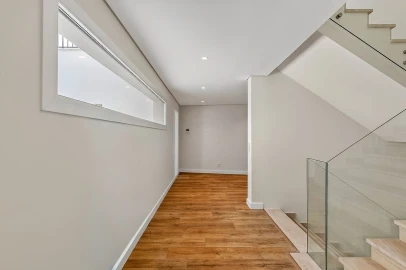 Apartamento T3 para Venda em Póvoa de Santo Adrião e Olival Basto