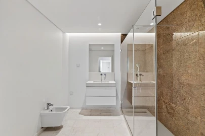Apartamento T3 para Venda em Póvoa de Santo Adrião e Olival Basto