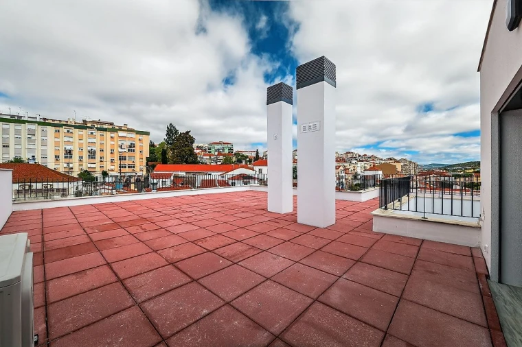 Apartamento T3 para Venda em Póvoa de Santo Adrião e Olival Basto Foto 46