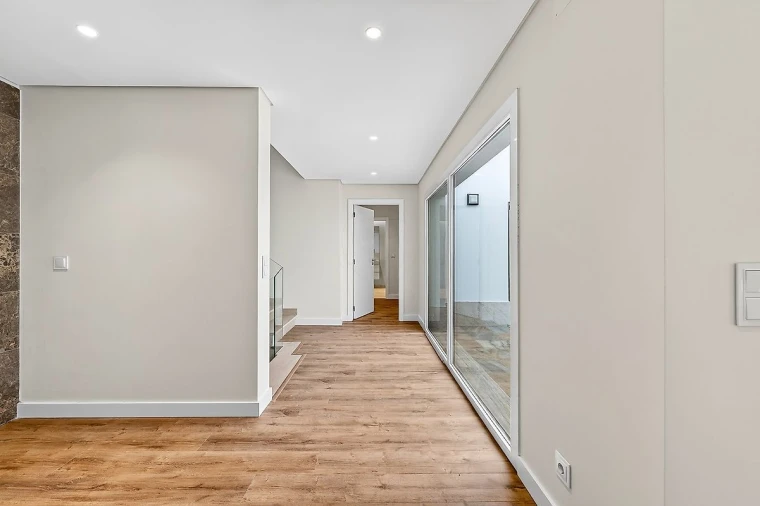 Apartamento T3 para Venda em Póvoa de Santo Adrião e Olival Basto Foto 15