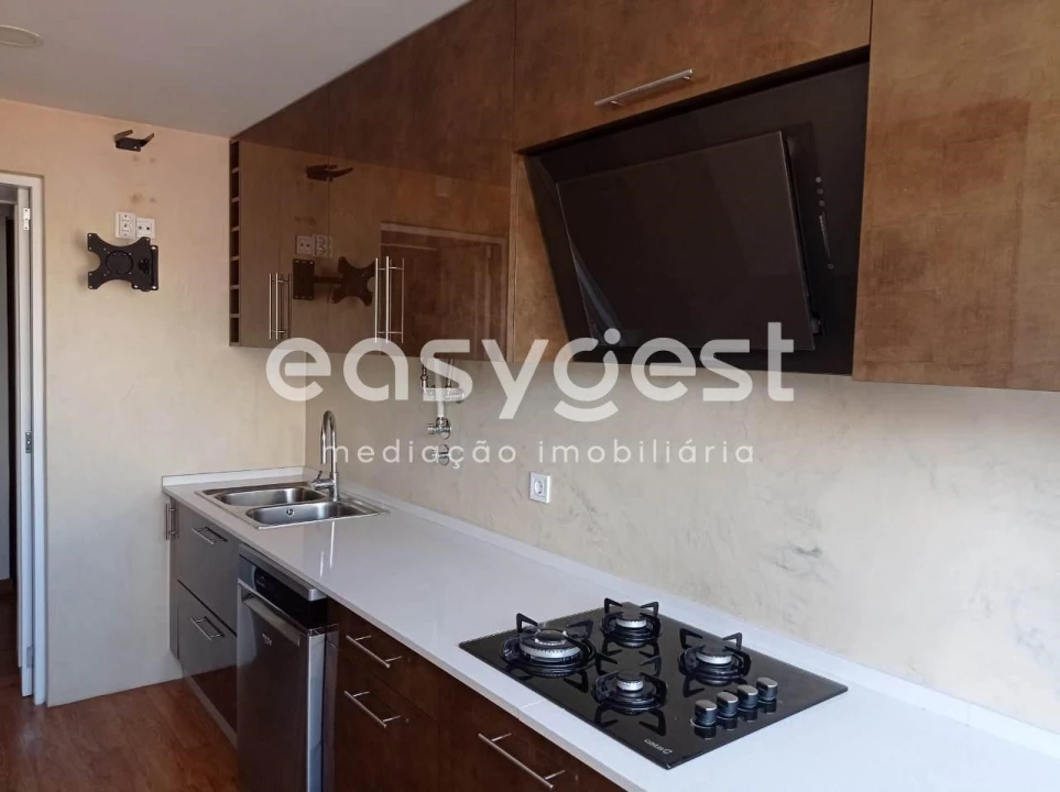 Apartamento T3 para Venda em Campo de Ourique Foto 9