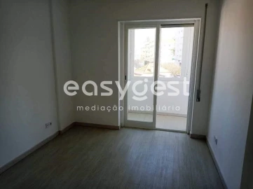 Apartamento T3 para Venda em Campo de Ourique