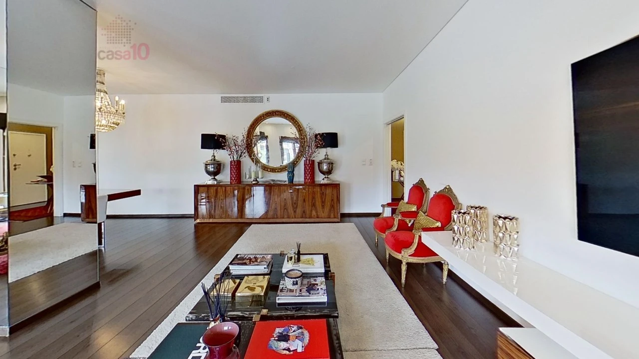 Apartamento T5 para Venda em Moscavide e Portela Foto 2