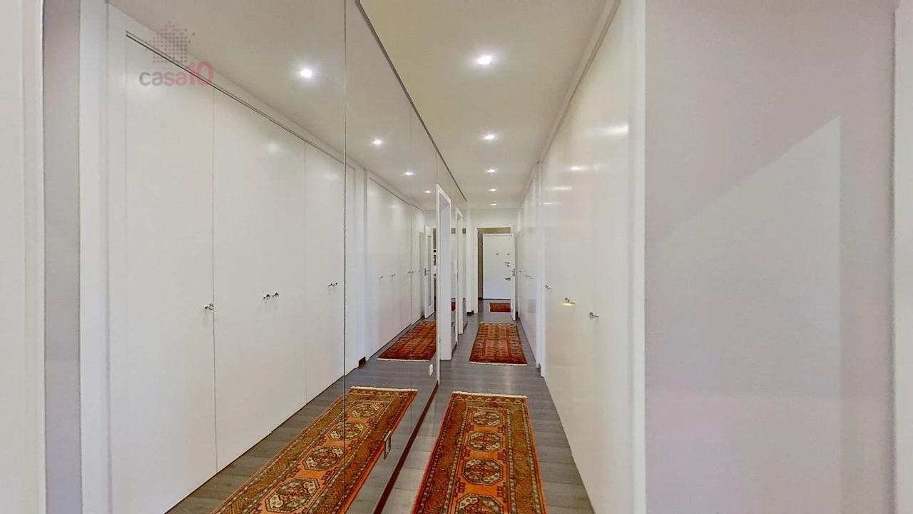 Apartamento T5 para Venda em Moscavide e Portela Foto 11