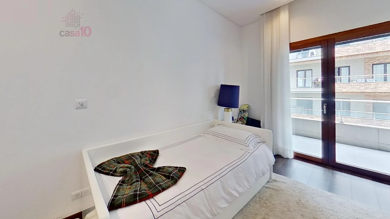 Apartamento T5 para Venda em Moscavide e Portela Foto 13