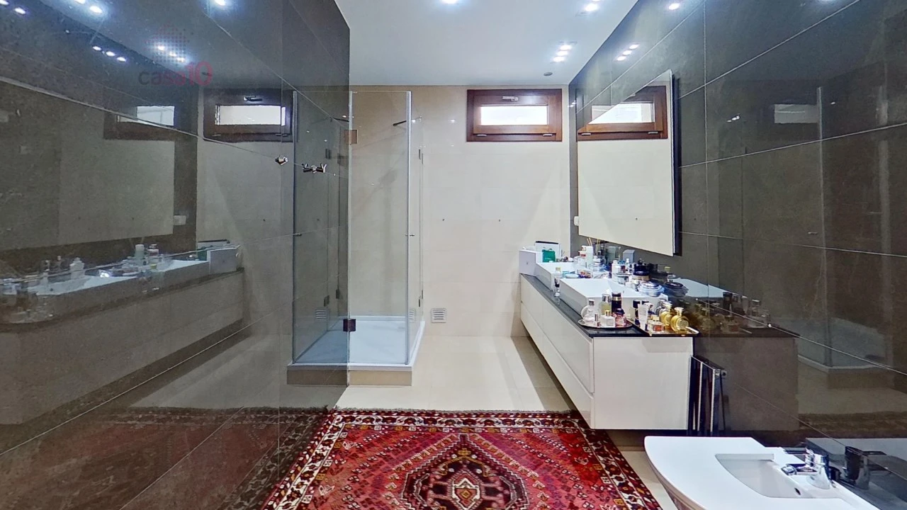 Apartamento T5 para Venda em Moscavide e Portela Foto 17