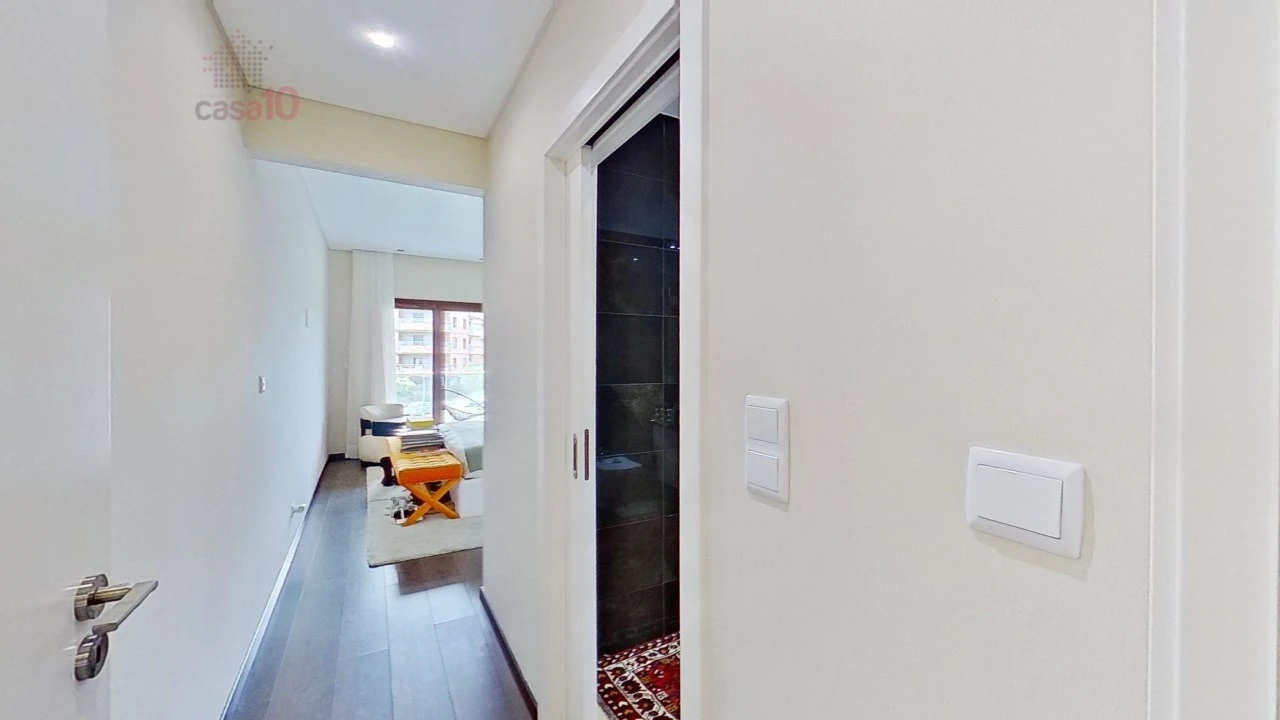 Apartamento T5 para Venda em Moscavide e Portela Foto 24