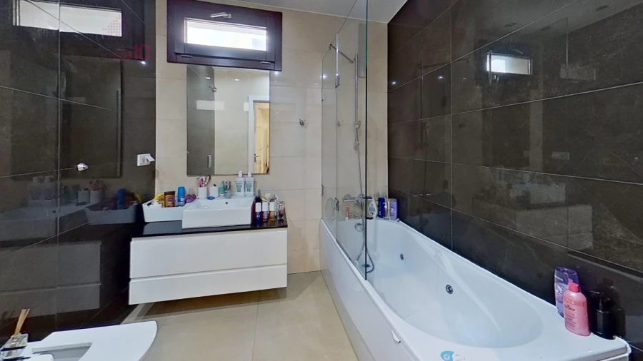 Apartamento T5 para Venda em Moscavide e Portela Foto 28