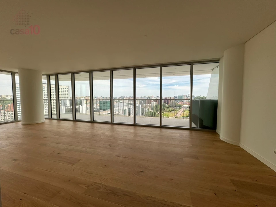Apartamento T3 para Venda em Campolide Foto 6