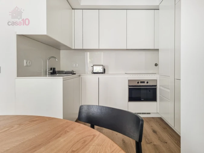 Apartamento T2 para Venda em Arroios Foto 11