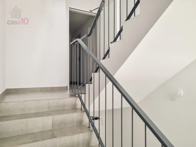Apartamento T2 para Venda em Arroios Foto 23