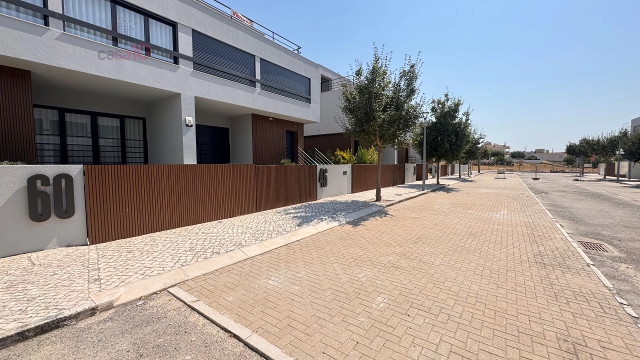 Moradia T4 para Venda em Alcochete Foto 4