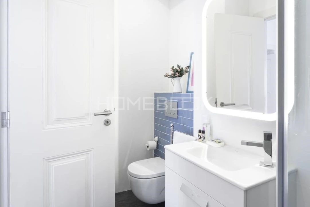 Apartamento T1 para Venda em Santa Maria Maior Foto 8