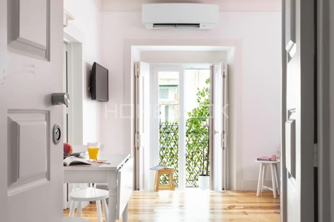 Apartamento T1 para Venda em Santa Maria Maior Foto 2