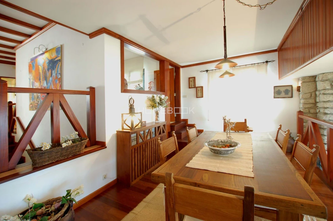 Moradia T7 para Venda em Caniçada e Soengas Foto 7