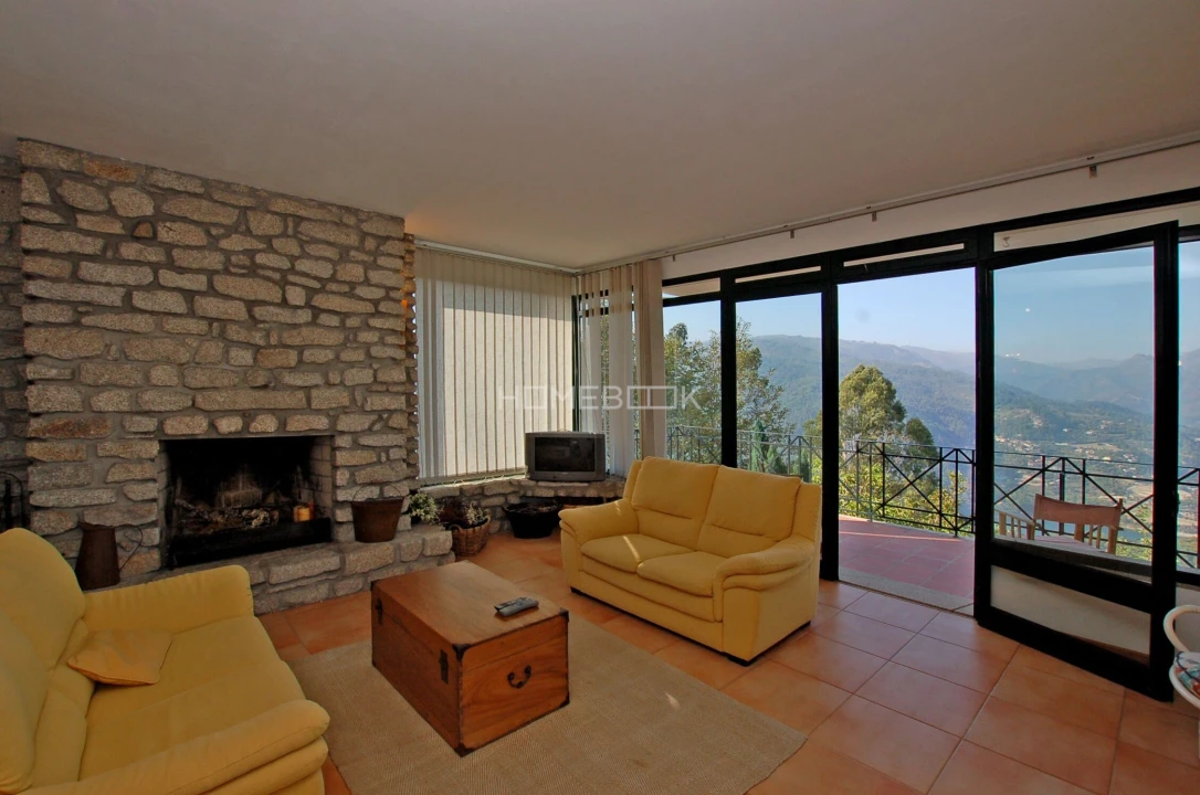 Moradia T7 para Venda em Caniçada e Soengas Foto 23