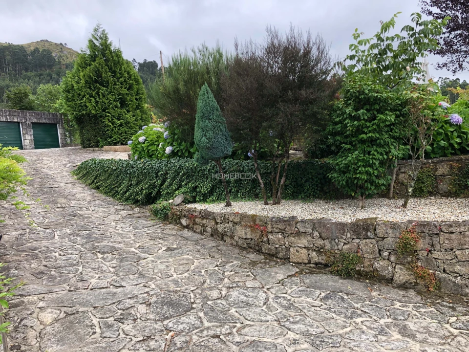 Moradia T7 para Venda em Caniçada e Soengas Foto 28