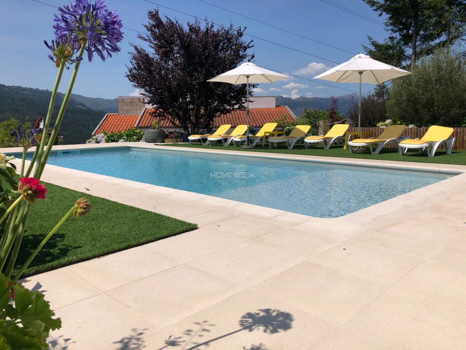 Moradia T7 para Venda em Caniçada e Soengas Foto 3