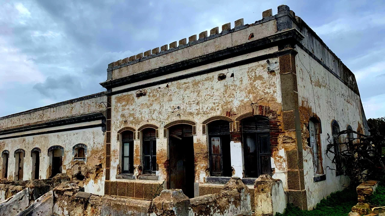 Quinta T6 para Venda em Santa Luzia Foto 1