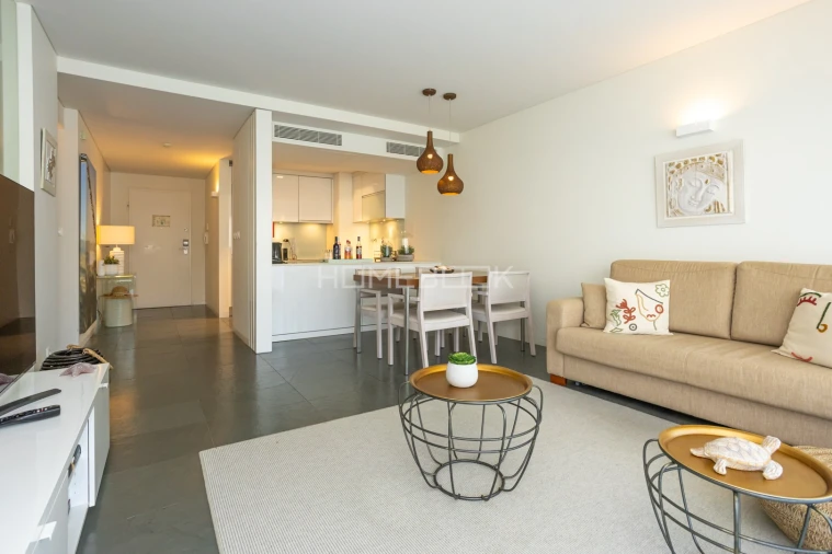 Apartamento T1 para Venda em Carvalhal Foto 3