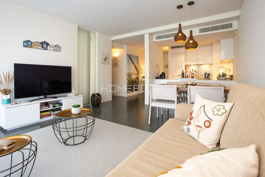 Apartamento T1 para Venda em Carvalhal Foto 2