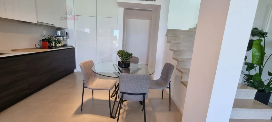 Moradia T5 para Venda em Alfragide Foto 11